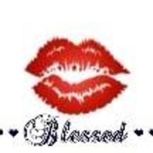 Meet your Posher, Loribeth